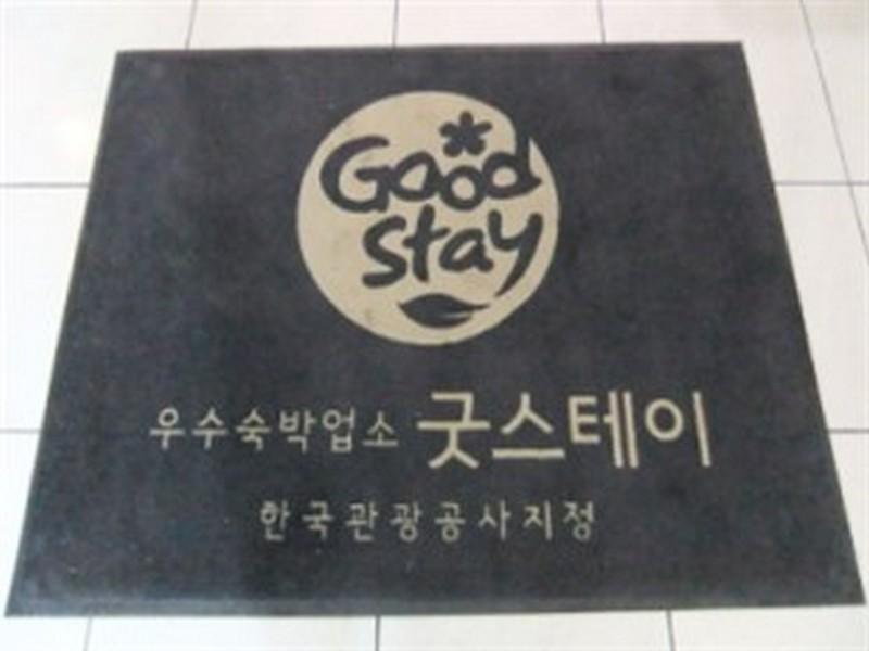 Goodstay Backpackers Gyeongju Guesthouse Экстерьер фото