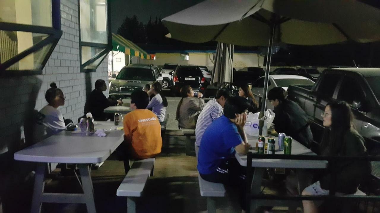 Goodstay Backpackers Gyeongju Guesthouse Экстерьер фото